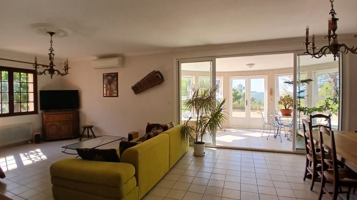 Image No.18-4 Bed Property for sale