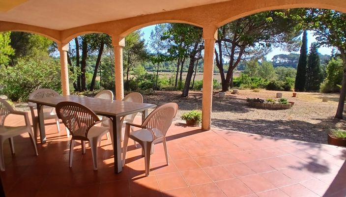 Image No.2-4 Bed Property for sale