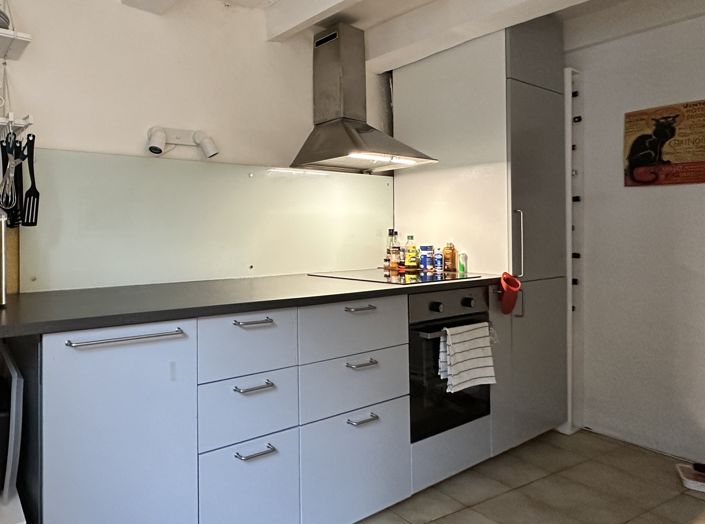 Image No.19-3 Bed House for sale