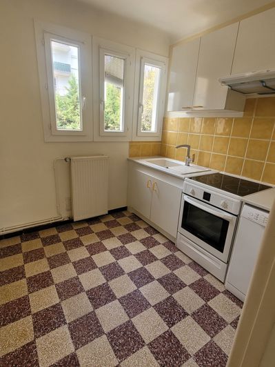 Image No.7-Appartement de 2 chambres à vendre
