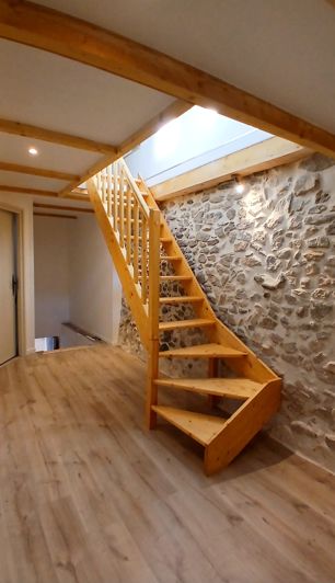 Image No.9-2 Bed House for sale