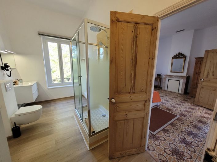 Image No.17-7 Bed House for sale