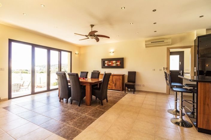 Image No.10-5 Bed Villa for sale