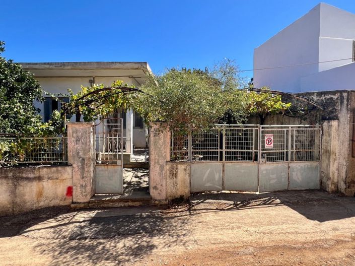 Image No.4-2 Bed House for sale