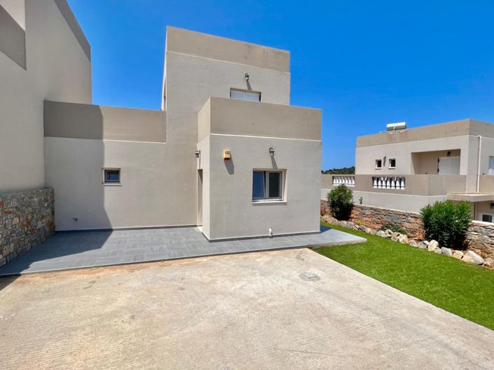 Image No.20-2 Bed House for sale