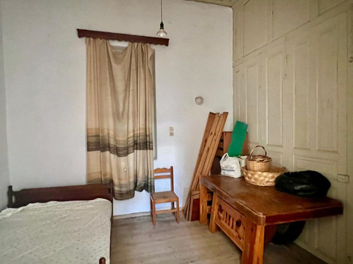 Image No.18-3 Bed House for sale