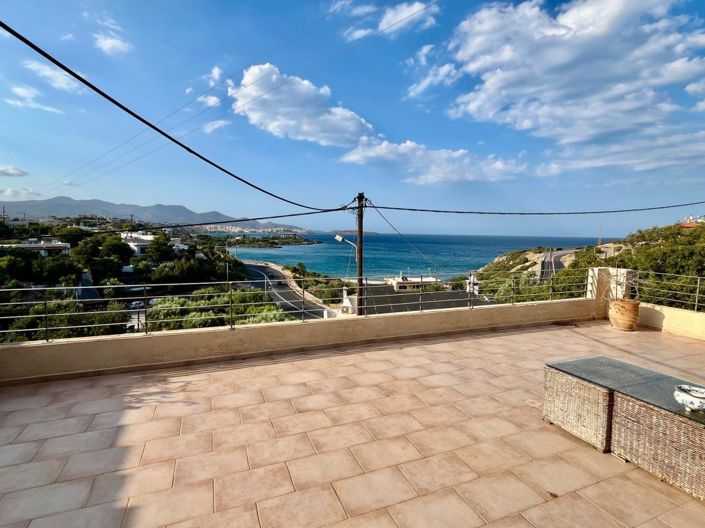 3rd-Floor Apartment with Panoramic Sea Views in Ammoudara
