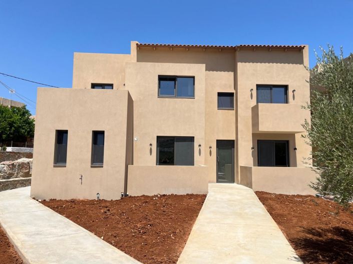 Brand-new ground floor apartment in Sisi