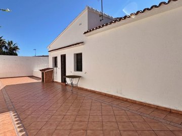 villaforsalemorairawalkingdistanceoutside25