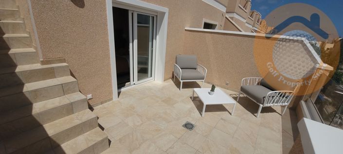 Image No.15-3 Bed Townhouse for sale