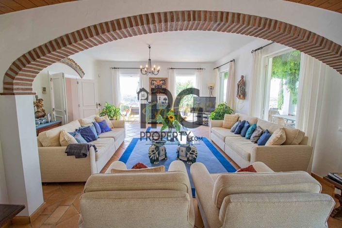 Image No.19-4 Bed Villa for sale