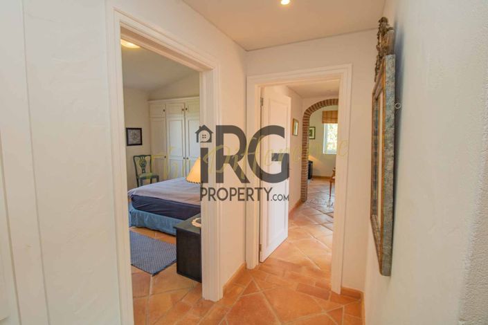 Image No.57-4 Bed Villa for sale