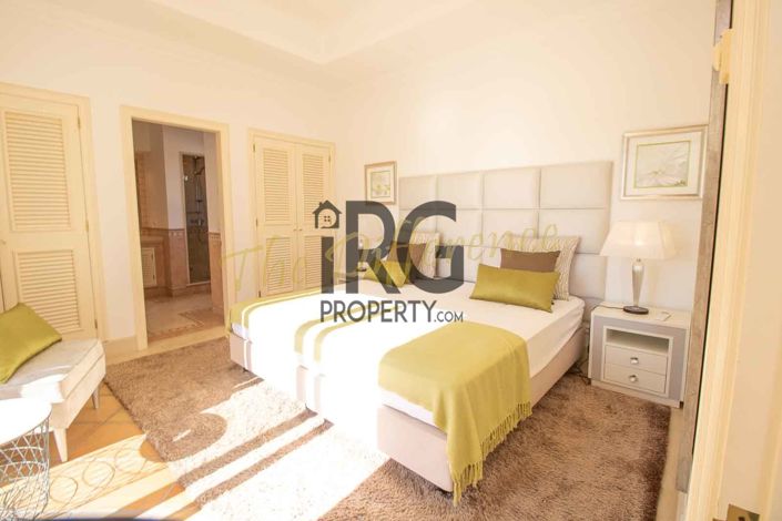 Image No.42-5 Bed Villa for sale