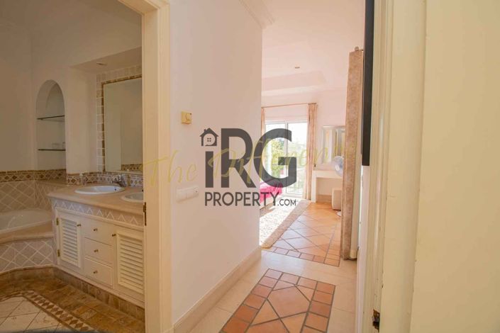 Image No.47-5 Bed Villa for sale