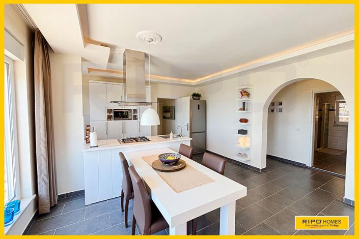 Image No.8-2 Bed Villa for sale