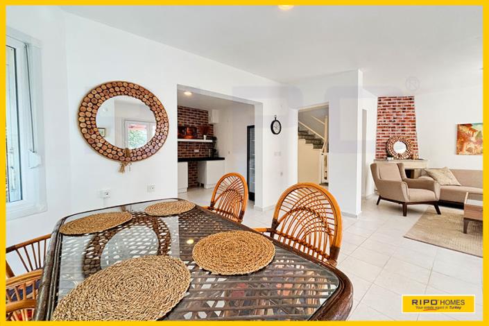 Image No.9-4 Bed Semi-Detached for sale