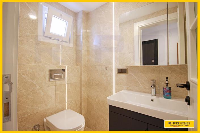 Image No.17-4 Bed Semi-Detached for sale