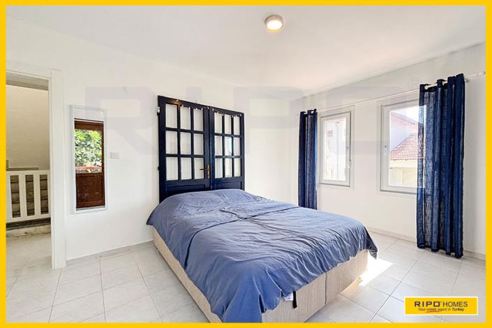 Image No.31-4 Bed Semi-Detached for sale