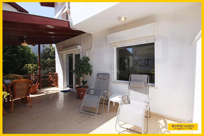 Image No.49-4 Bed Semi-Detached for sale