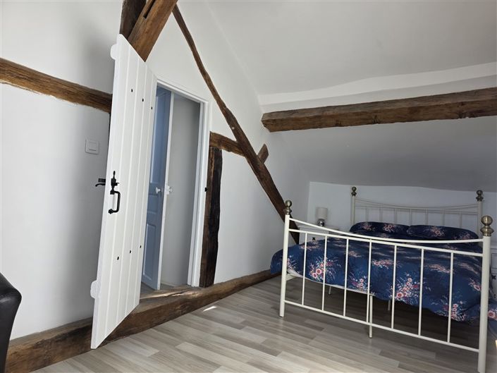 Image No.27-5 Bed House for sale