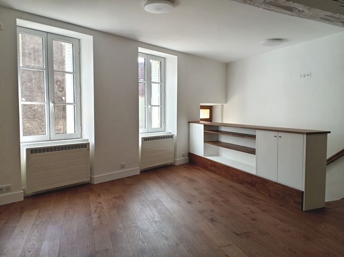 Image No.8-2 Bed House for sale