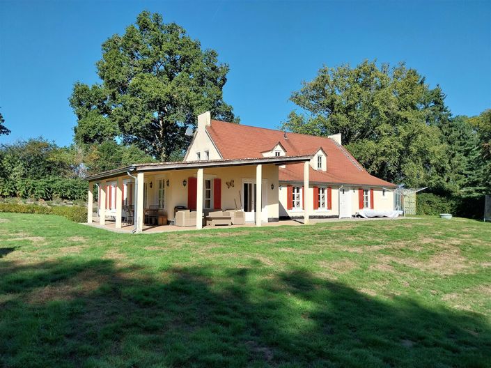 Image No.17-5 Bed House for sale