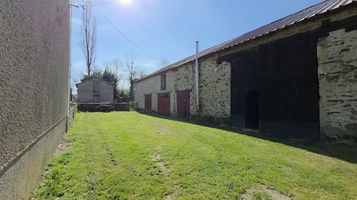 Image No.19-3 Bed Property for sale