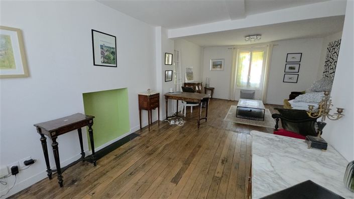 Image No.5-2 Bed House for sale