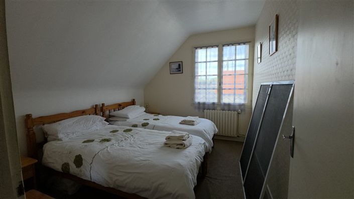 Image No.16-6 Bed Property for sale