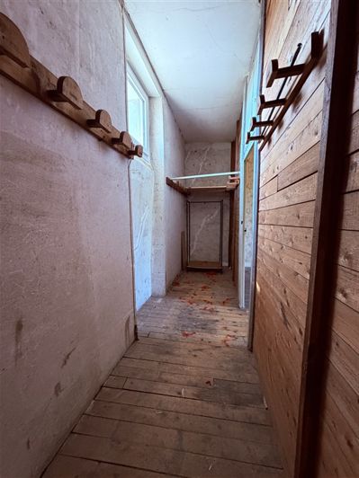 Image No.18-3 Bed House for sale