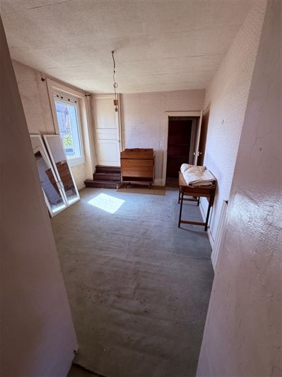 Image No.19-3 Bed House for sale