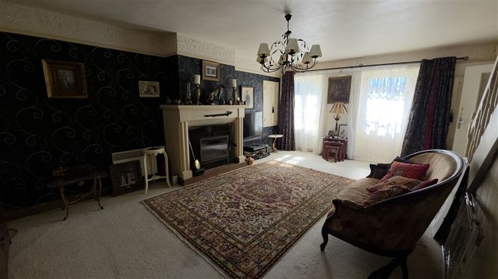 Image No.6-6 Bed House for sale