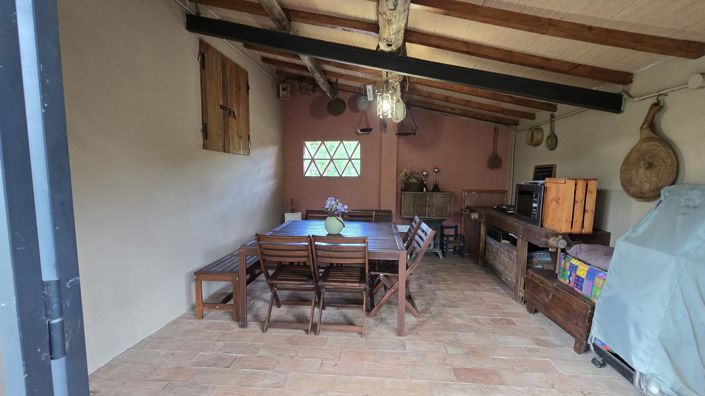 Image No.16-Propriété de 4 chambres à vendre