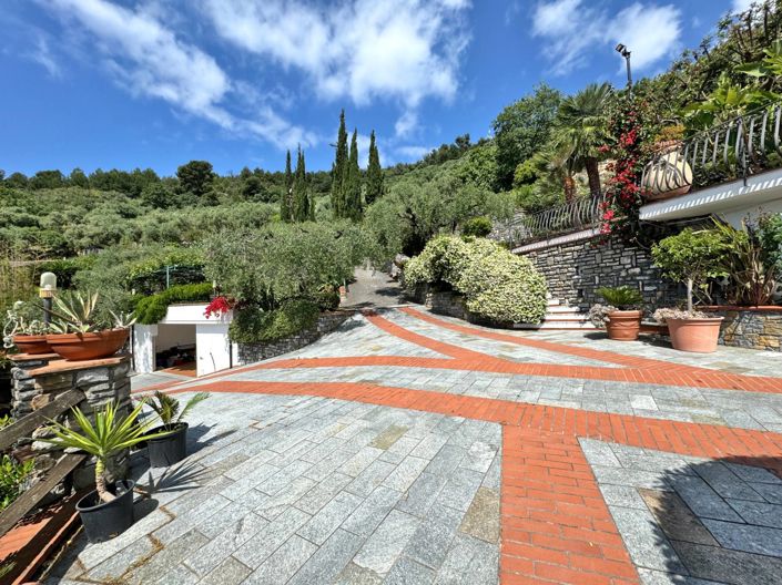 Image No.14-2 Bed Villa for sale