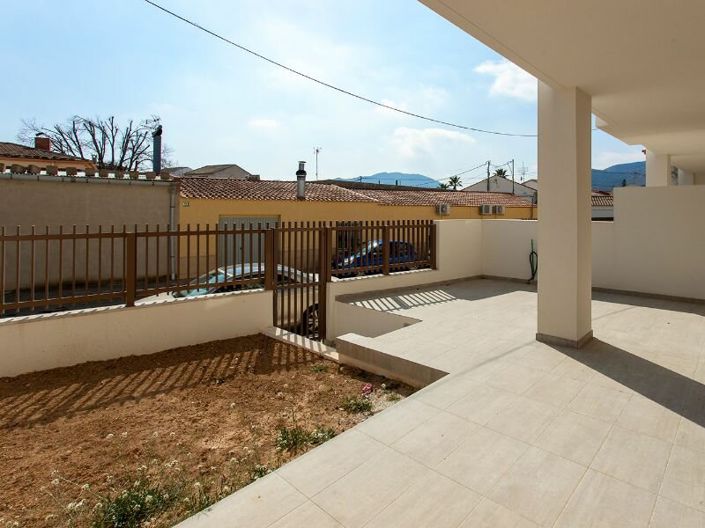 Image No.14-3 Bed Apartment for sale