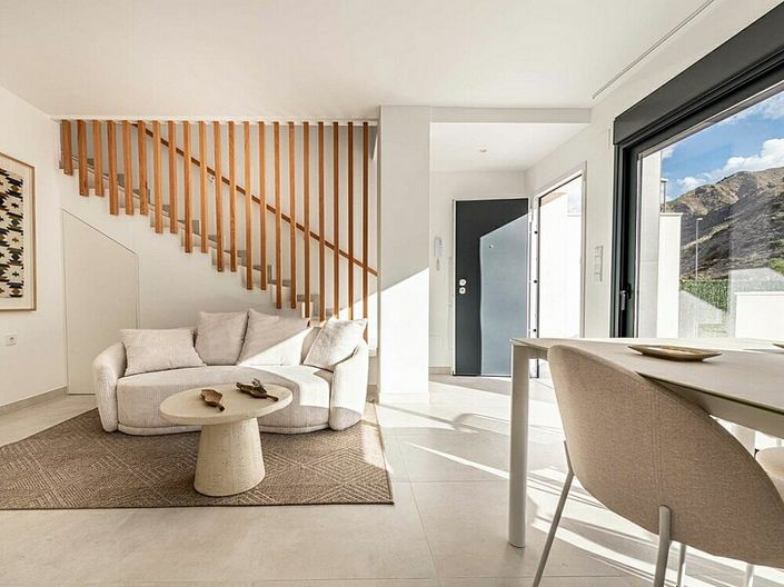 Image No.4-2 Bed Townhouse for sale