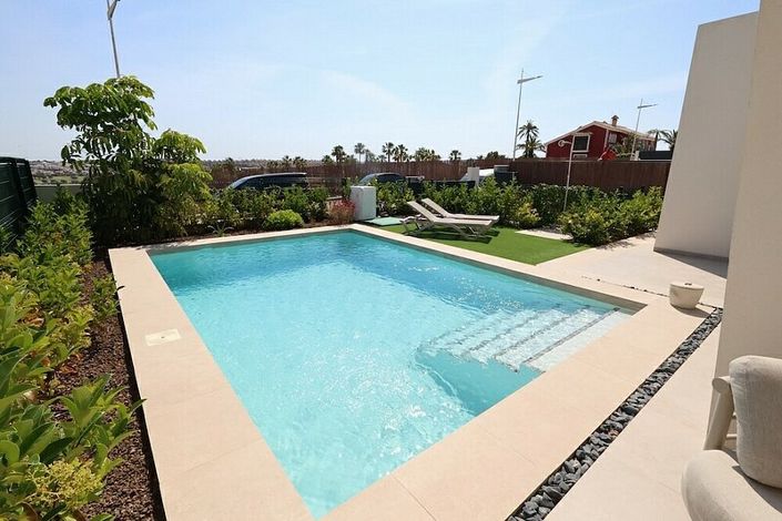Image No.5-3 Bed Villa for sale