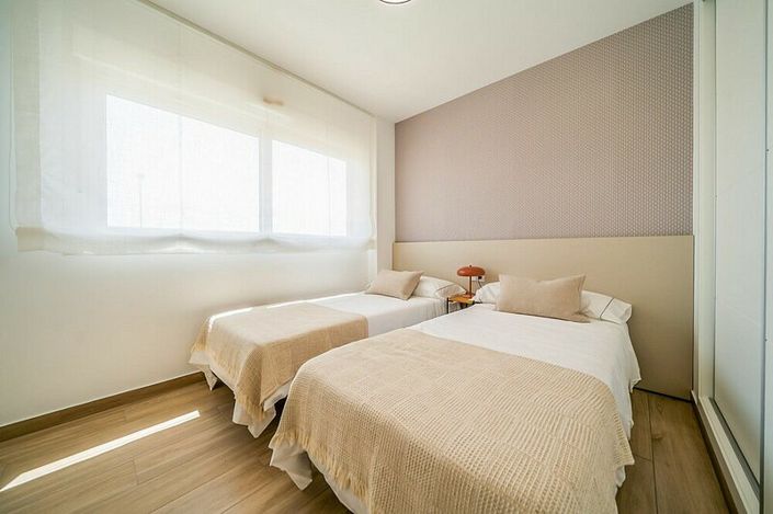 Image No.7-2 Bed Villa for sale