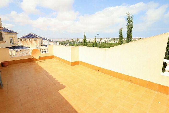 Image No.14-Villa for sale