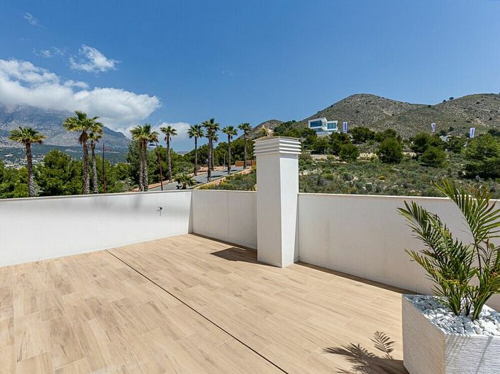 Image No.14-3 Bed Villa for sale