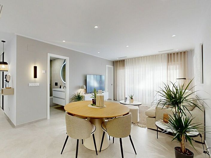 Image No.10-3 Bed Apartment for sale