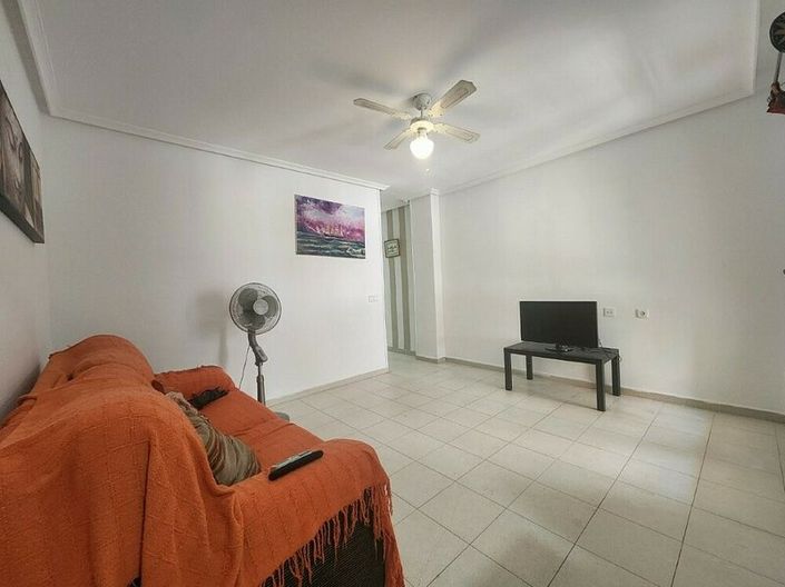 Image No.2-Appartement de 1 chambre à vendre à Torrevieja