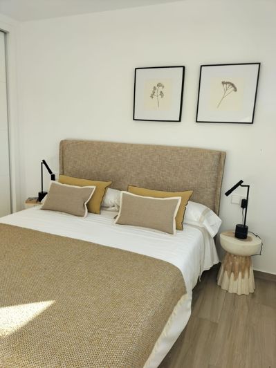 Image No.16-2 Bed House for sale