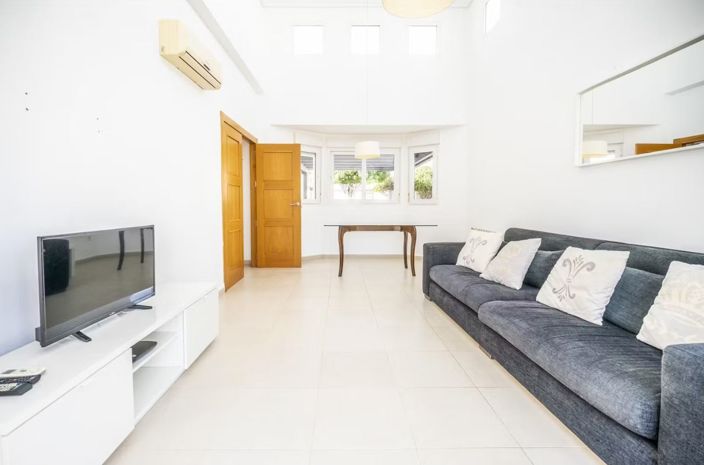 Image No.6-2 Bed Villa for sale