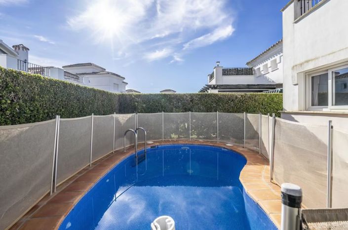 Image No.2-2 Bed Villa for sale
