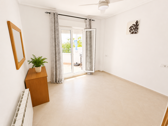 Image No.14-2 Bed Apartment for sale
