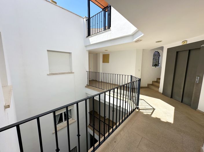 Image No.20-2 Bed Apartment for sale