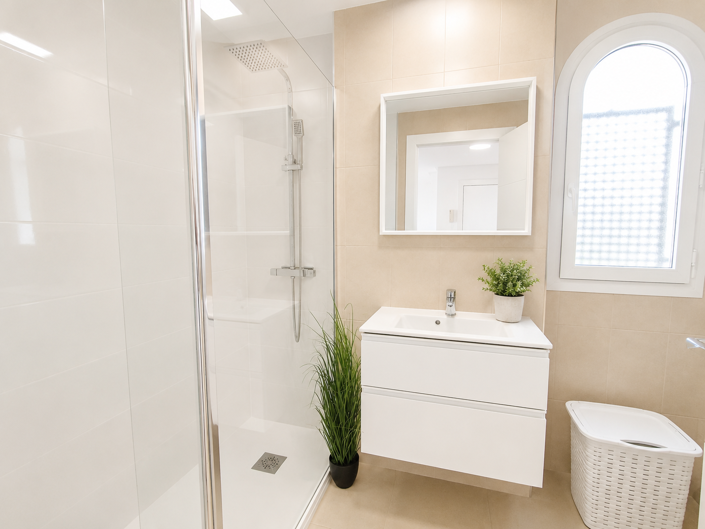Image No.11-2 Bed Apartment for sale