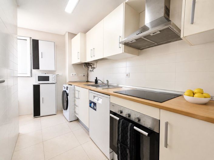 Image No.8-2 Bed Apartment for sale