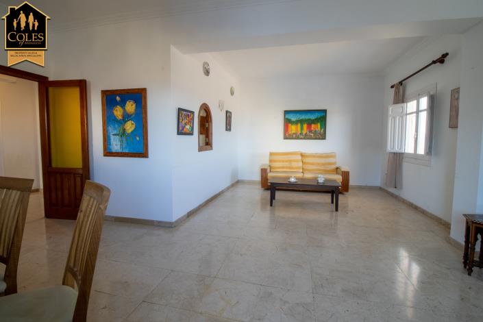 Image No.9-3 Bed Apartment for sale